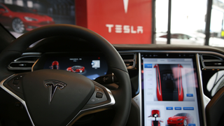 Germany Wants Tesla To Stop Calling Its System 'Autopilot'<em></em>